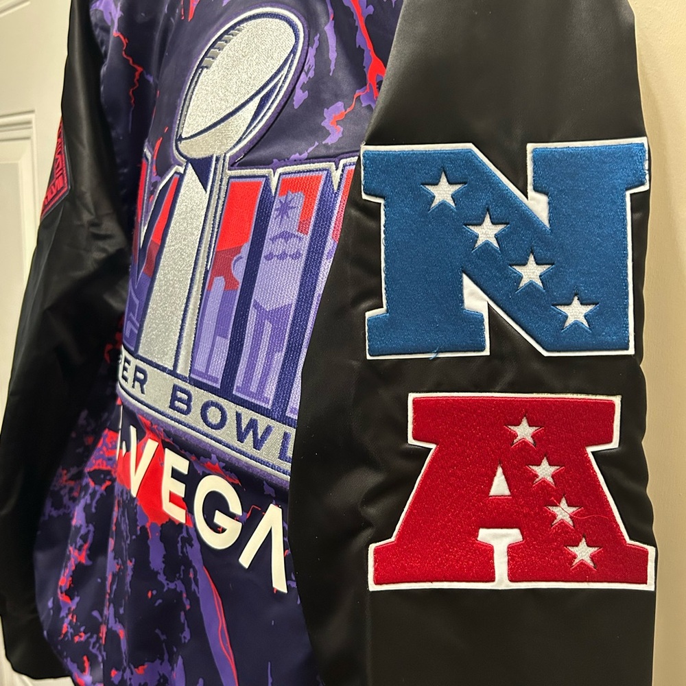 NFL Super Bowl 58 LVIII Las Vegas Bomber Satin Jacket Size Medium Black & Purple - Picture 2 of 9